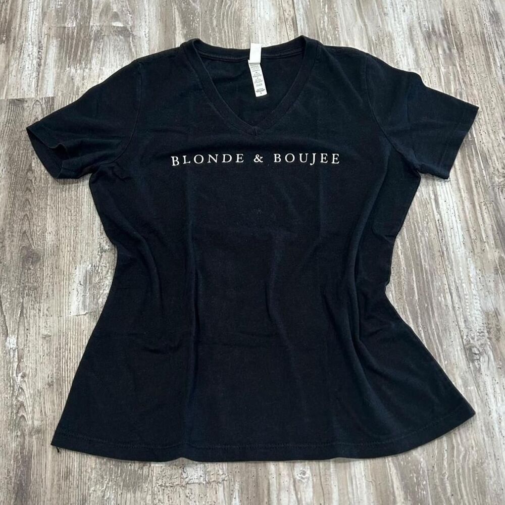 Women's casual minimalist streetwear black "Blonde & Boujee" V-neck t-shirt